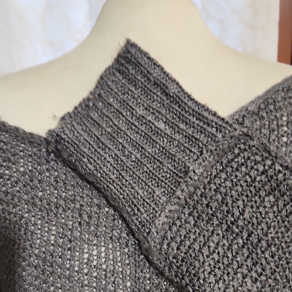 Bluivy Charcoal V-Neck Sweater Oversize/Relaxed Fit SM/MED Darling! - Picture 6 of 8